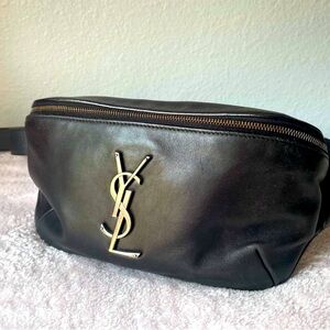 Auth. Saint Laurent YSL Grain De Poudre Monogram Belt Bag